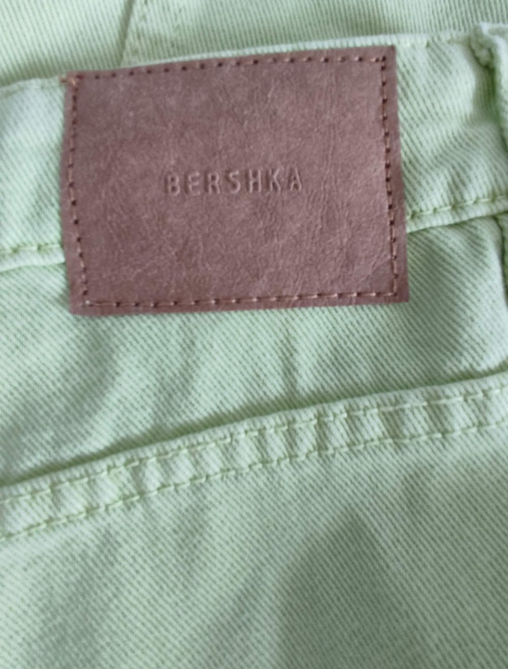 Bershka Schlagjeans Gr.S NEU mit Etikett