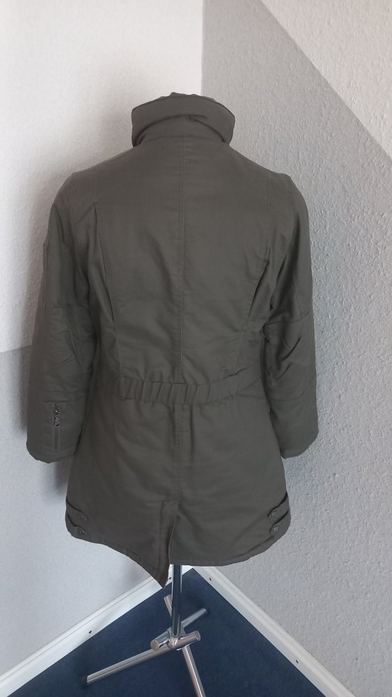 Tomster Parka in Khaki – Größe M, langer Schnitt & warme Qualität
