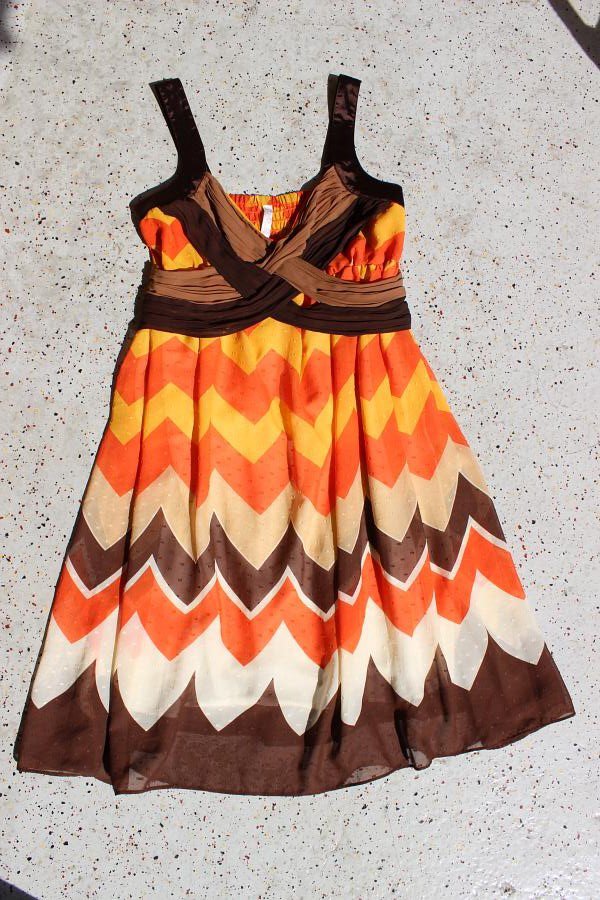 MISS POSH Chiffon Cocktail-Kleid, creme beige orange braun