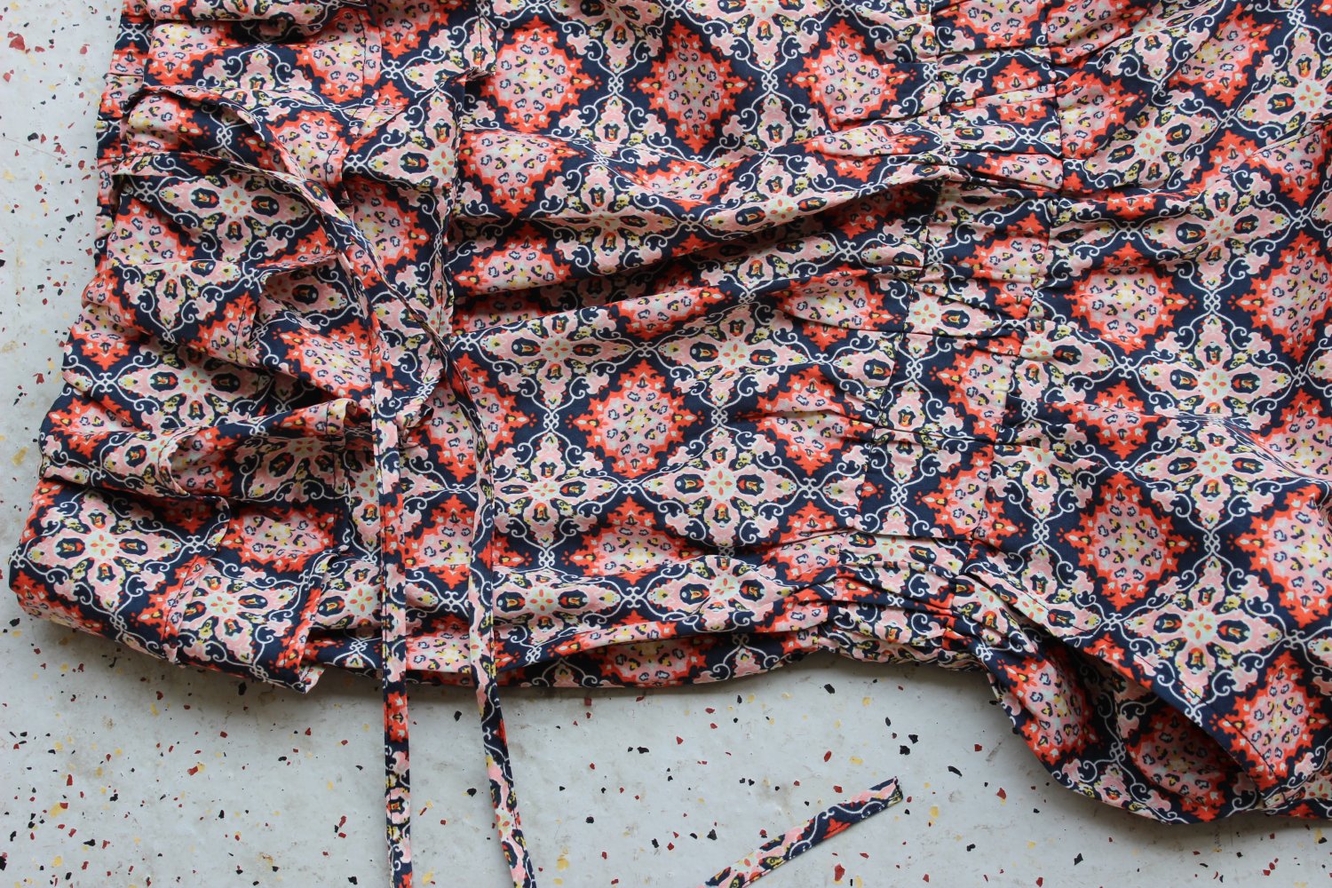 Bandeaux Jumpsuit Volant gemustert knitterfrei