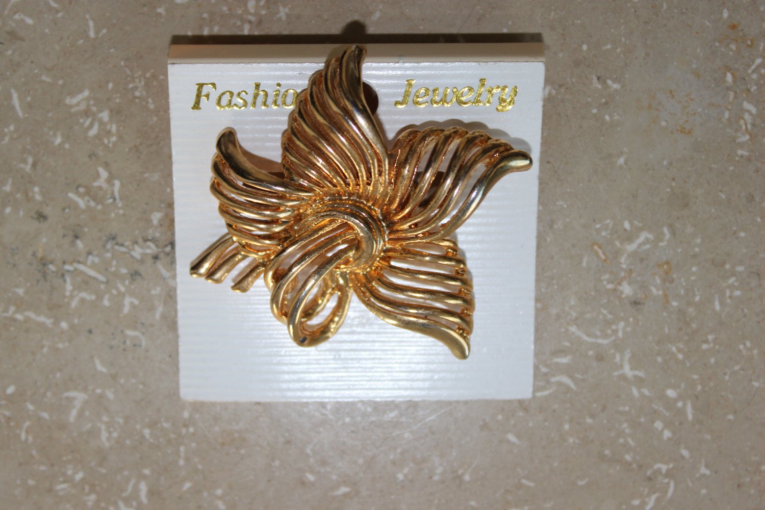 NEU! Blatt Schal-Clip gold