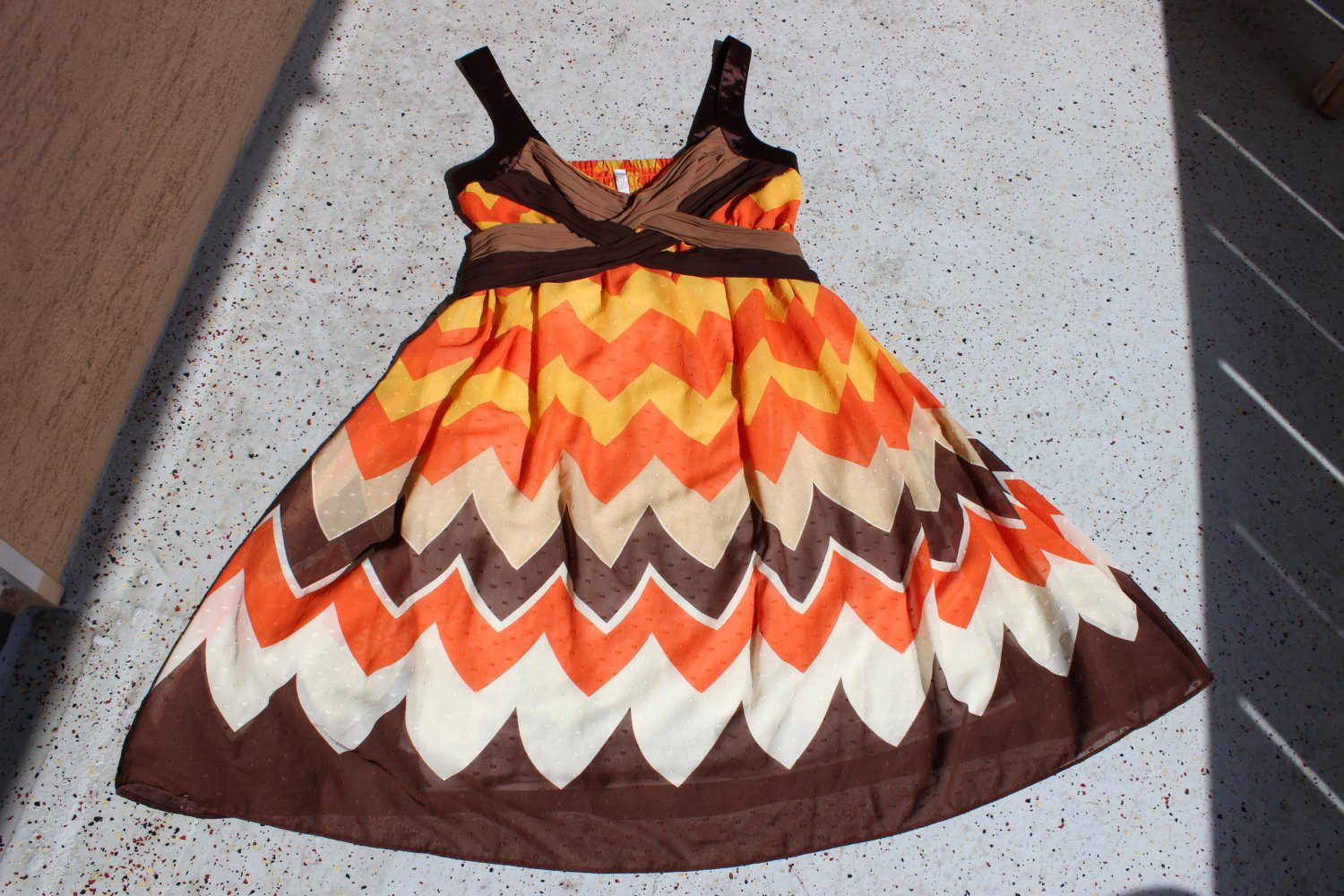 MISS POSH Chiffon Cocktail-Kleid, creme beige orange braun