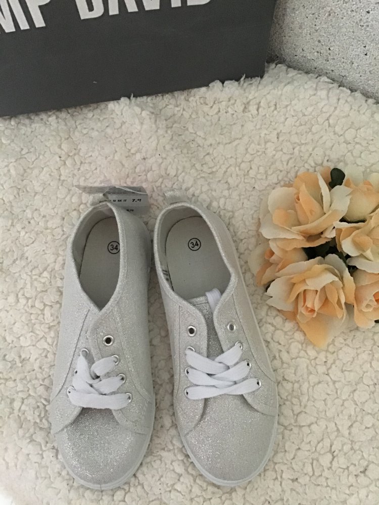 Turnschuhe Gr.34