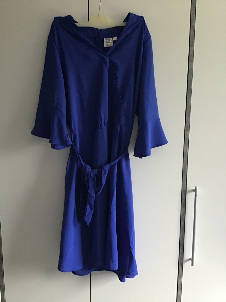 Blaues Kleid