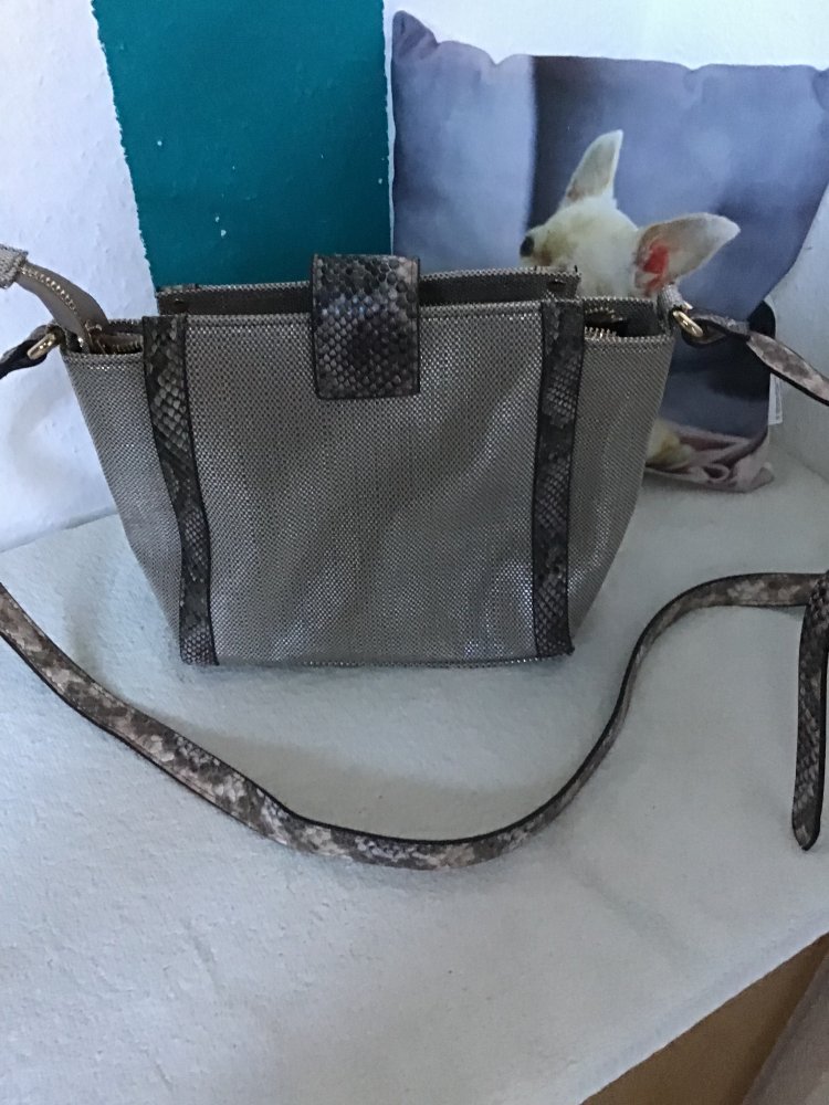 Handtasche