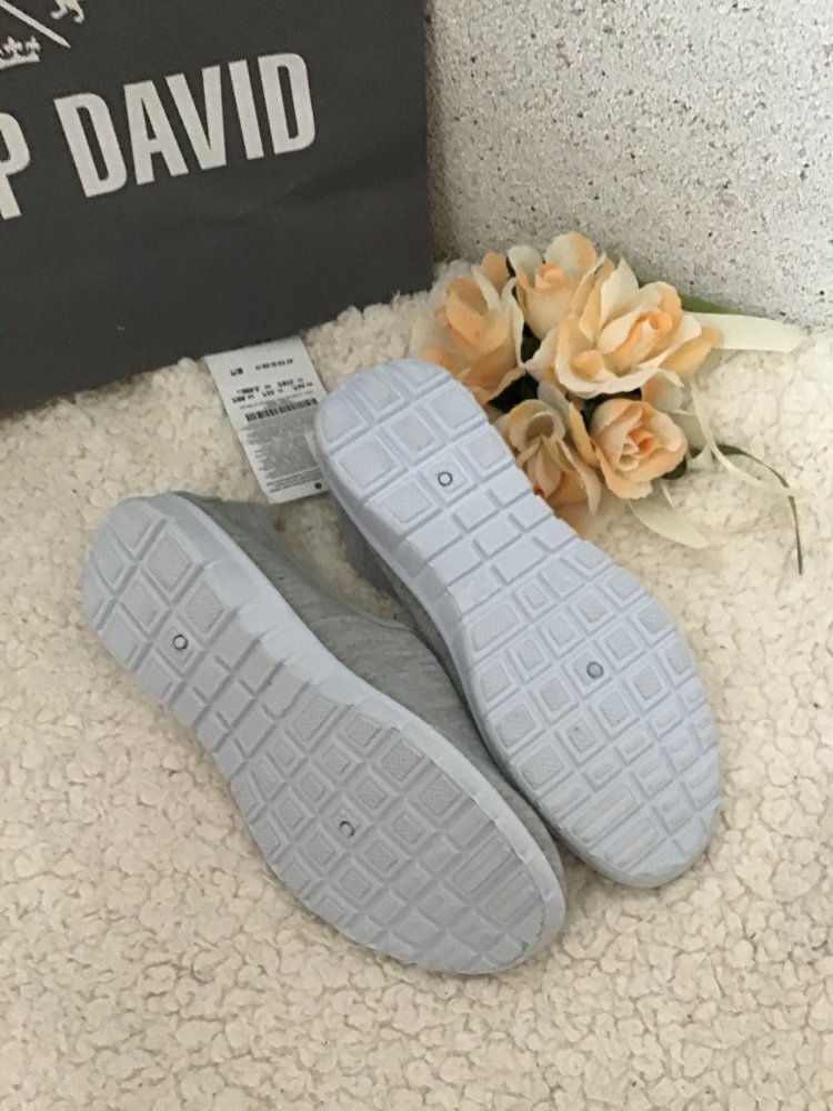 Sneakers grau