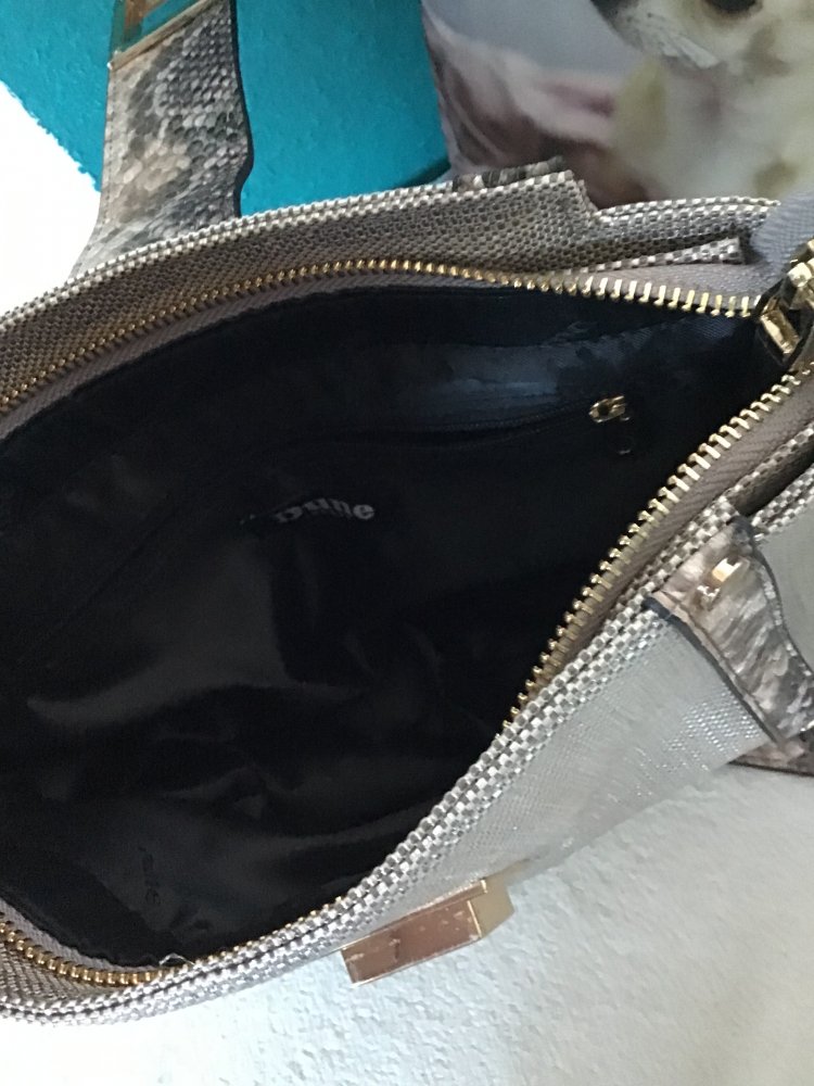 Handtasche