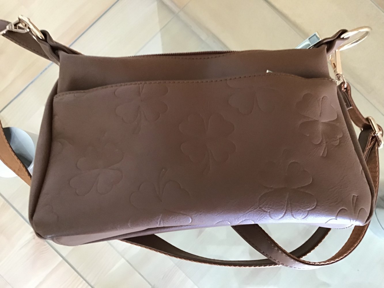 Tasche Neu