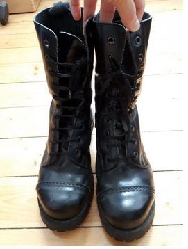 Springerstiefel schwarz 10 Loch Gr. 38 39 Commando Dr. Martens Festival