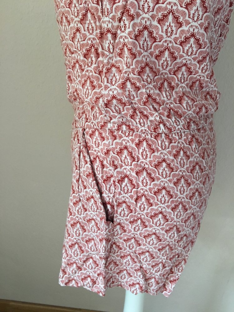 NEU H&M Jumpsuit XS Blumen