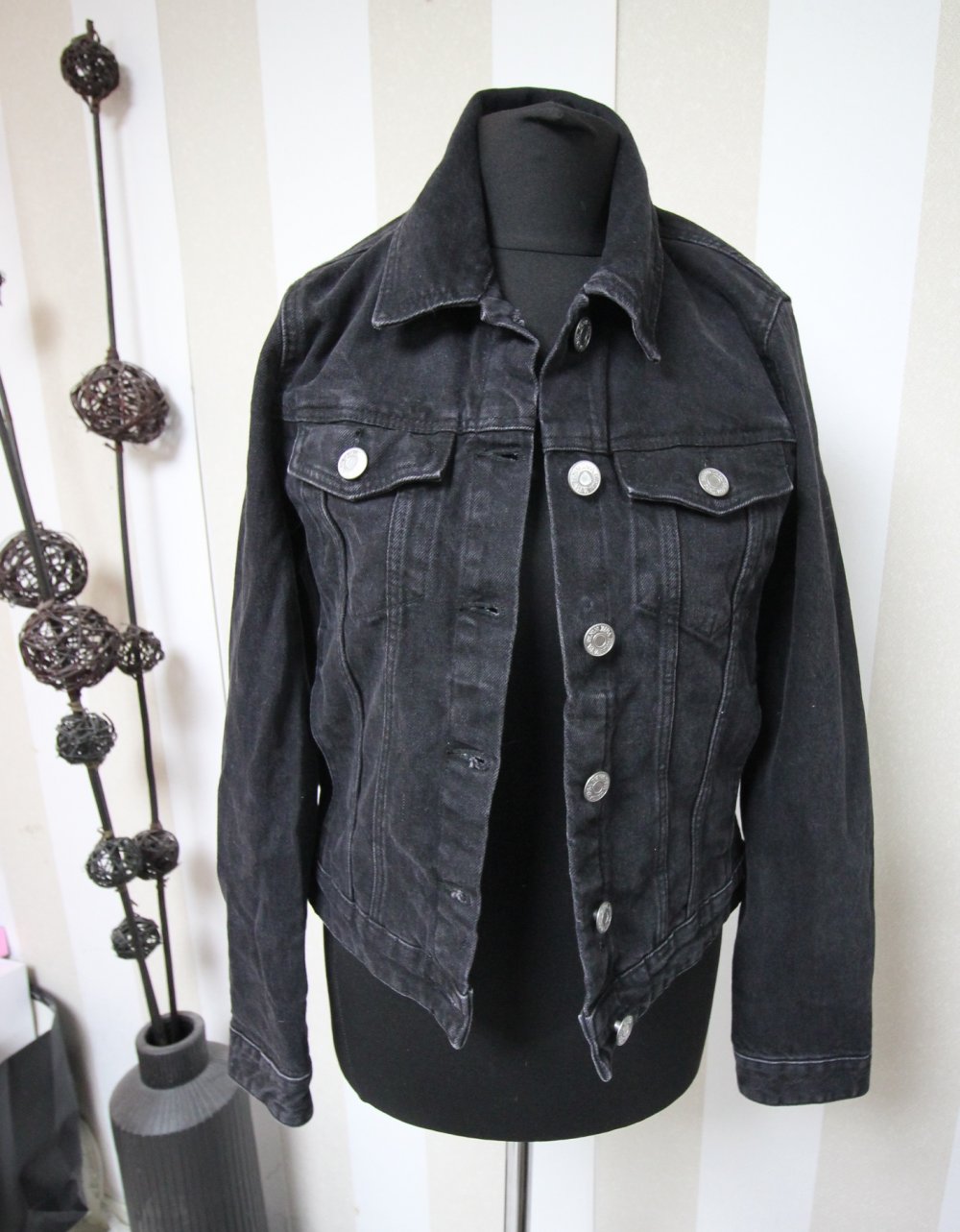 Zara Jeansjacke Earth Sucks Statement diy