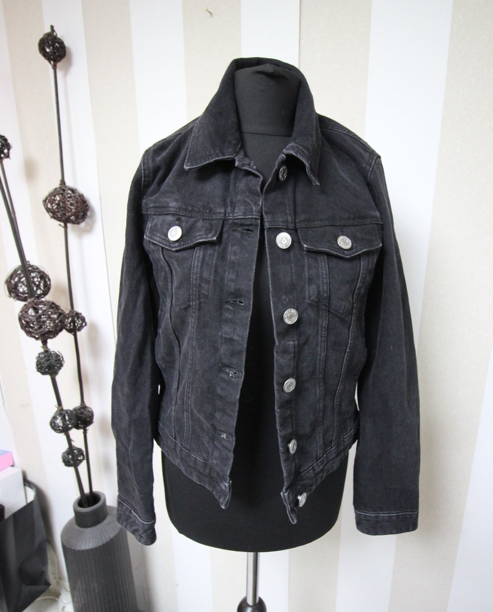 Zara Jeansjacke Earth Sucks Statement diy