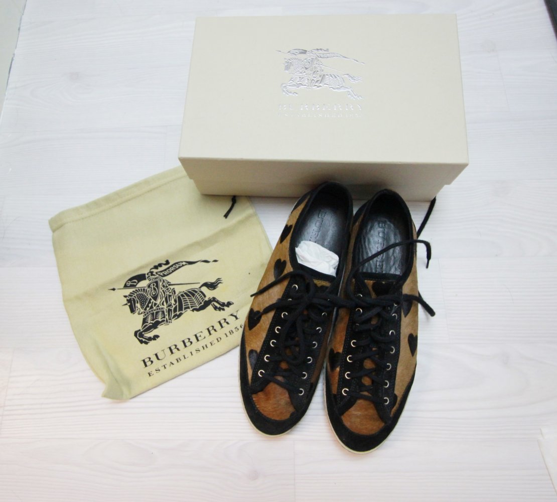  NEU Burberry Calf Hair Sneaker Herz Design gr 40 Blogger Statement
