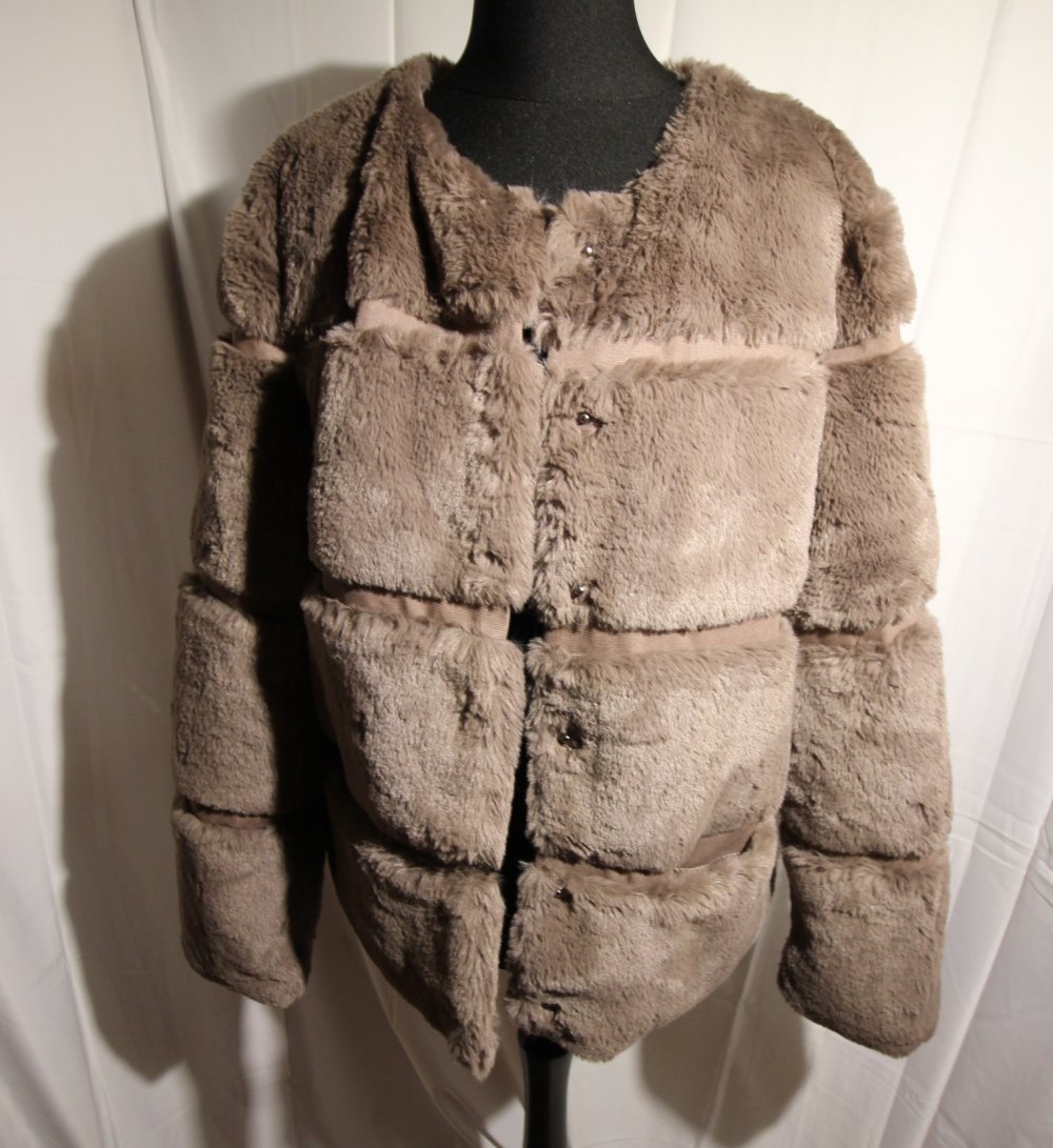 Freequent Teddy Jacke kuschelig weich fluffy Herbst Winter Kunstpelz Fake Fur