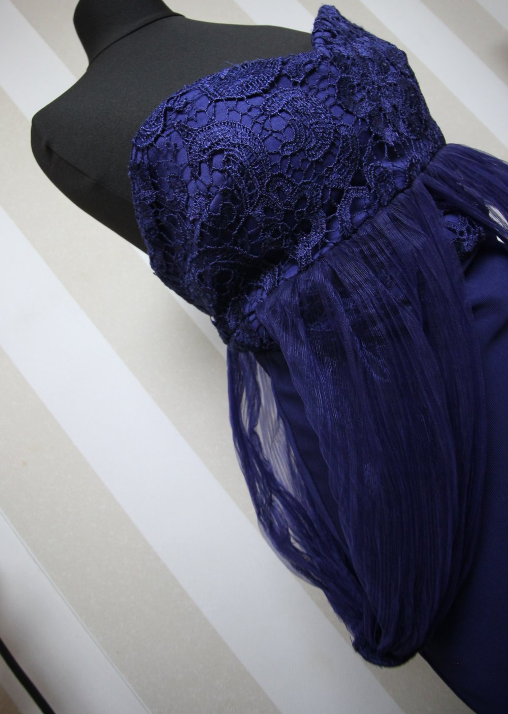 Model Behaviour Kleid Abendkleid Bandeau Cocktailkleid Party silvester abiball