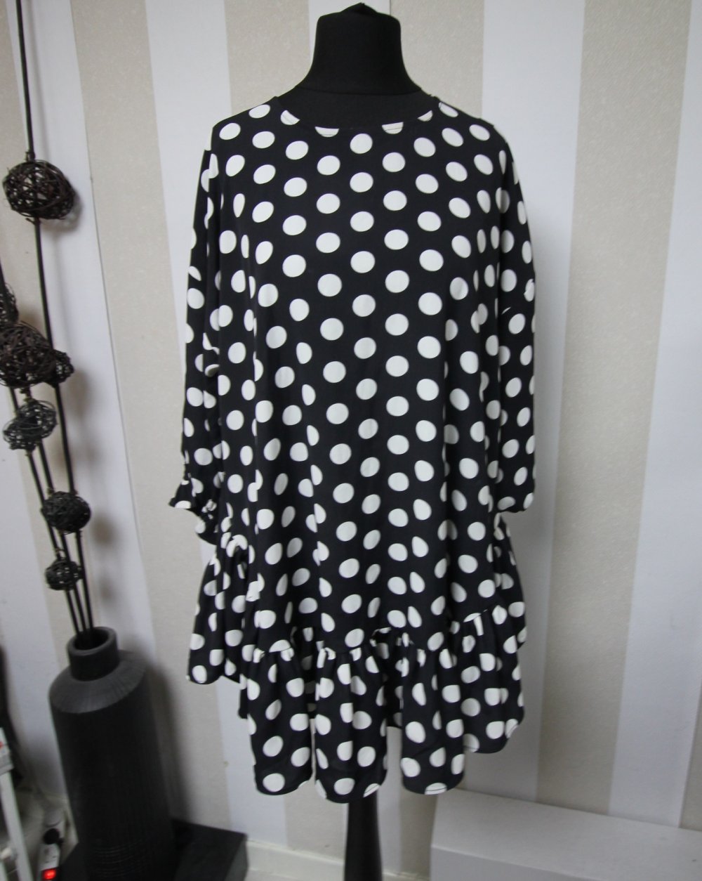 Zara Kleid Punkte Polka Dots