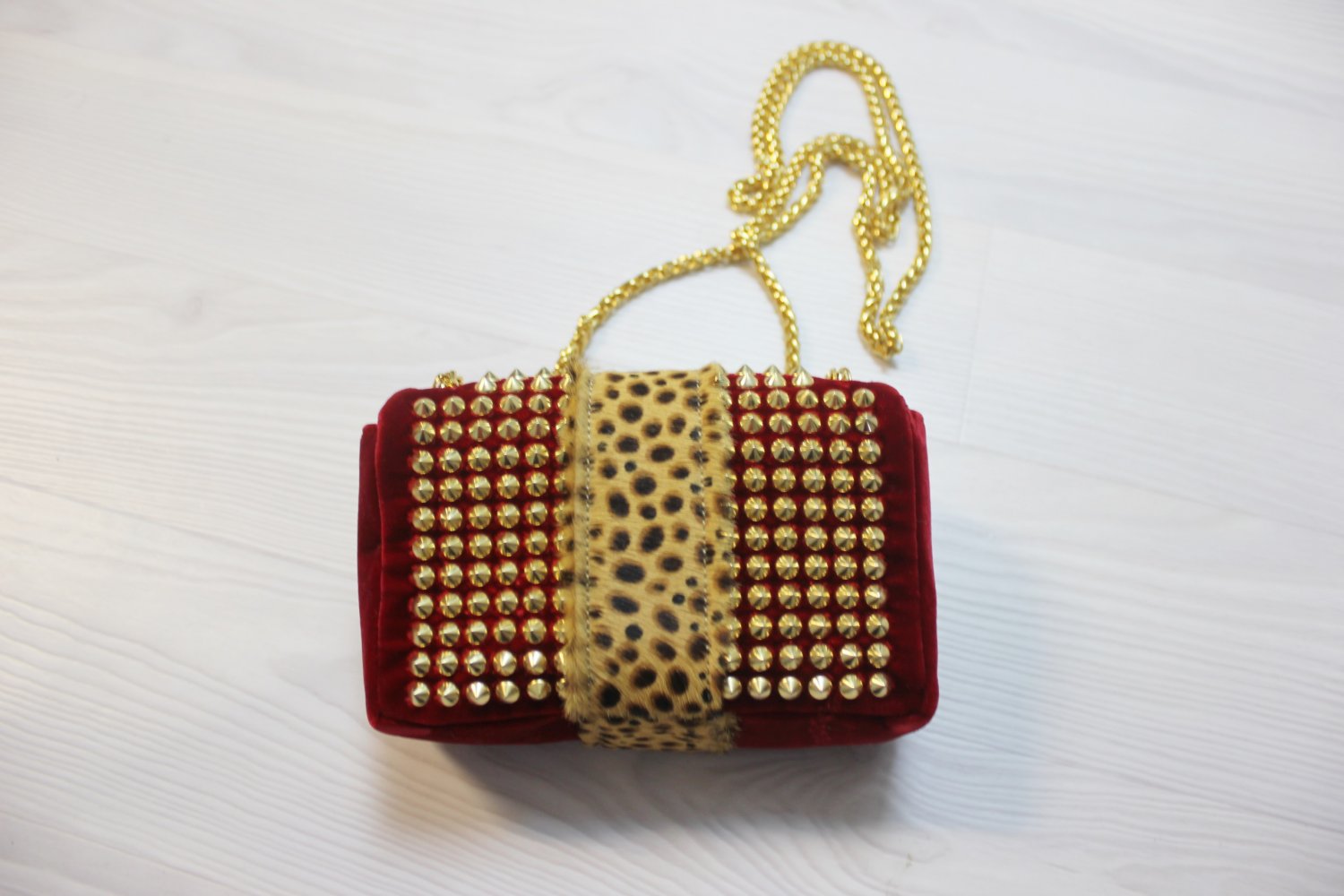  CHRISTIAN LOUBOUTIN Charity Happy Bag Handtasche Nieten Leopard Animal