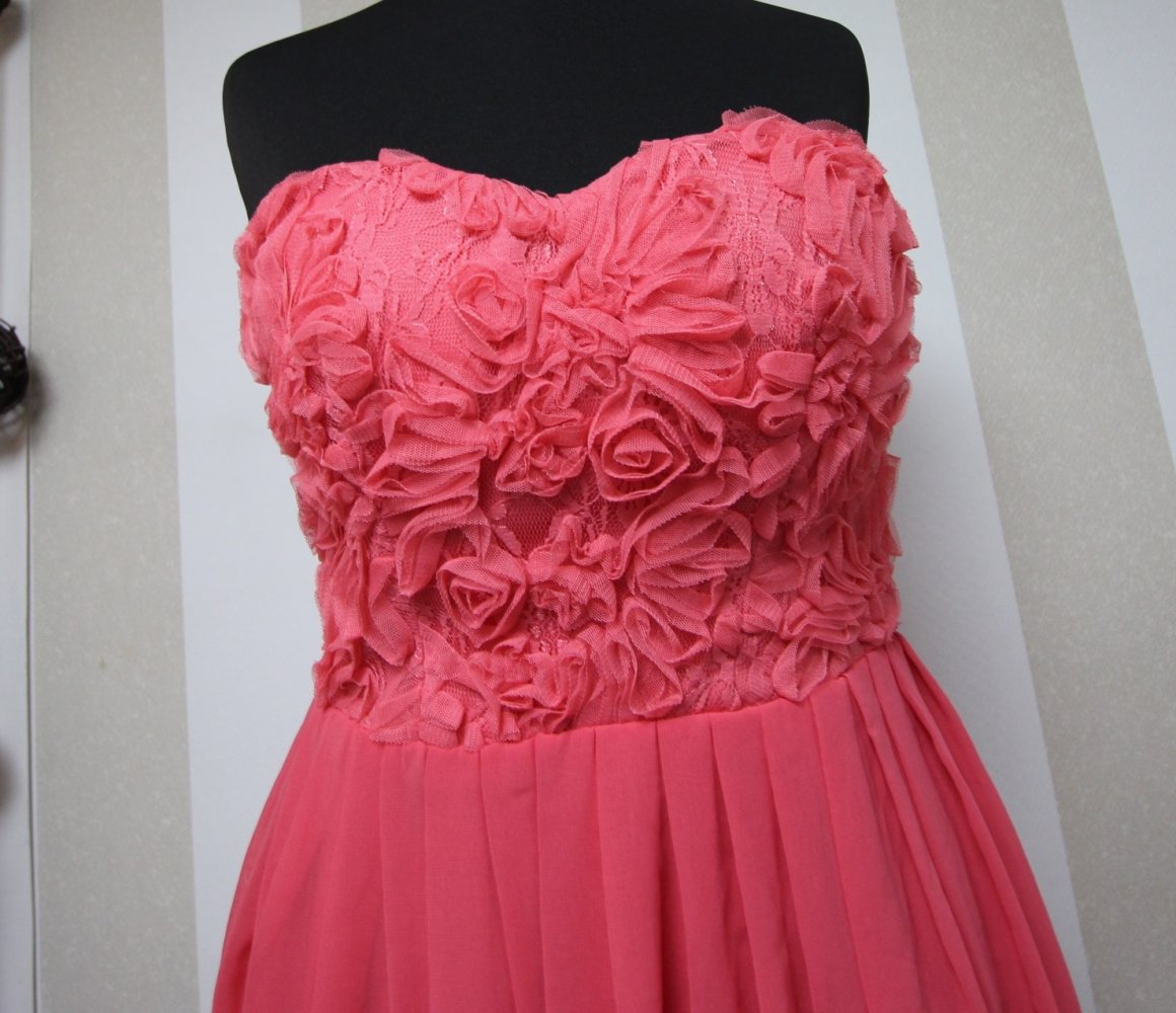 Elise Ryan Bandeau Kleid Abendkleid Cocktailkleid Party Silvester abiball weihnachten