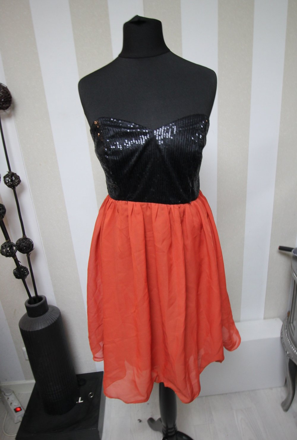 Dry Lake Abendkleid Party Cocktailkleid Pailletten Bandeau Silvester Weihnachten abiball