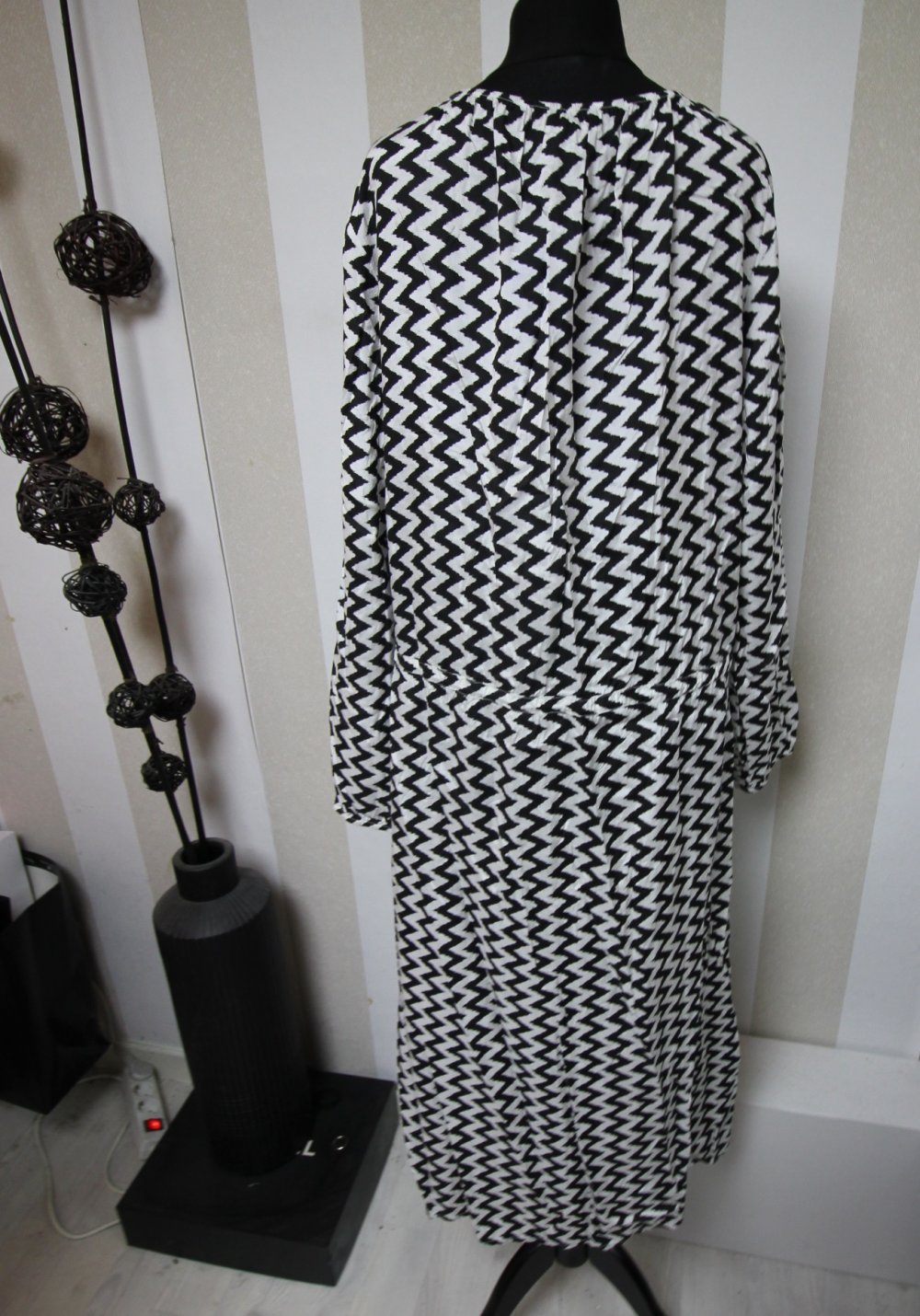 MonRow Kleid Maxikleid Sommerkleid zick zack Muster