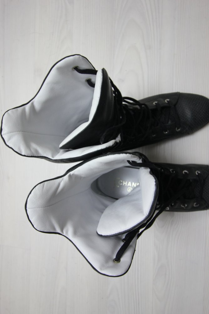  CHANEL Boots Stiefeletten Biker Leder 40.5 Designer Trend Blogger