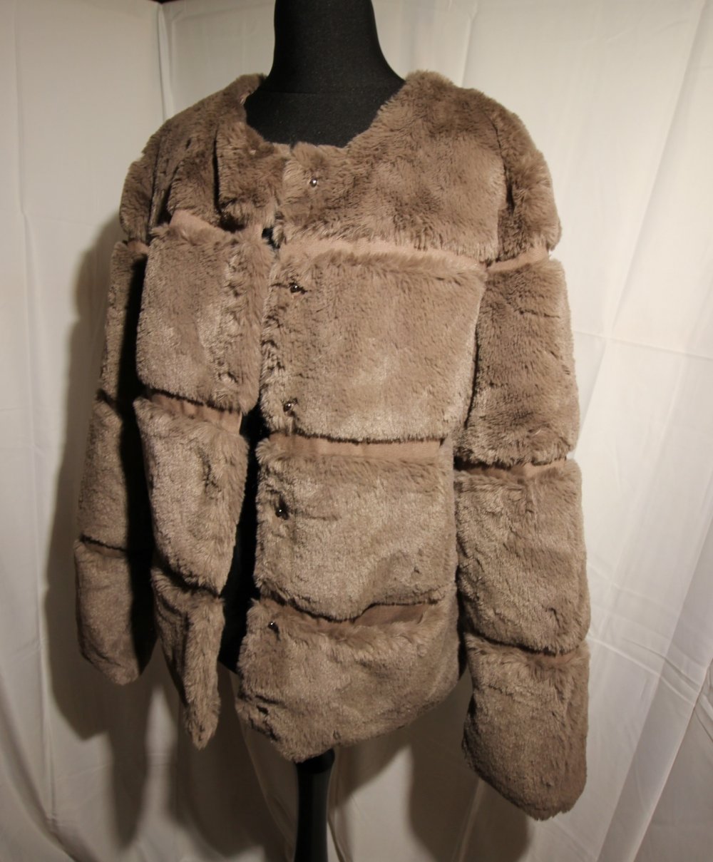 Freequent Teddy Jacke kuschelig weich fluffy Herbst Winter Kunstpelz Fake Fur