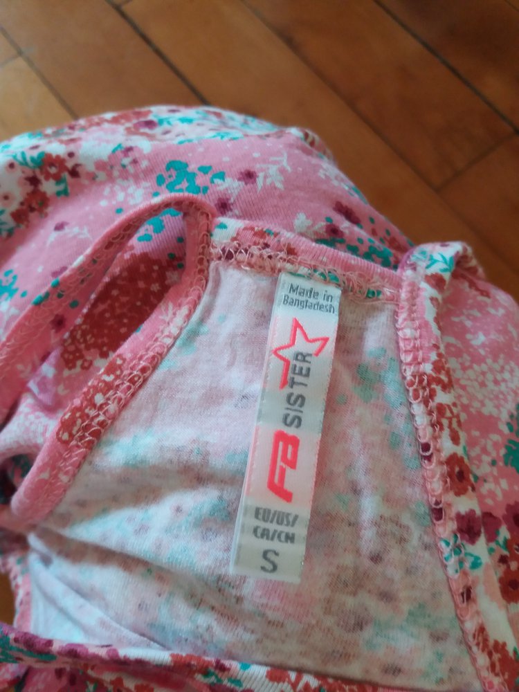 Sommerliches Crop Top