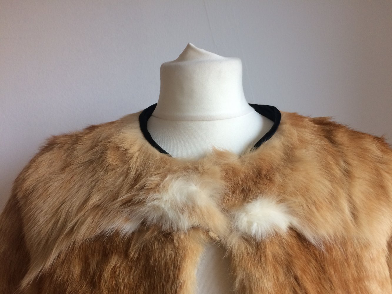 EXTRAVAGANTE DAMEN PELZWESTE GR. 38/40