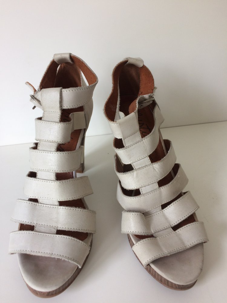 MUSTANG LEDER SANDALEN HIGH HEELS GR. 39