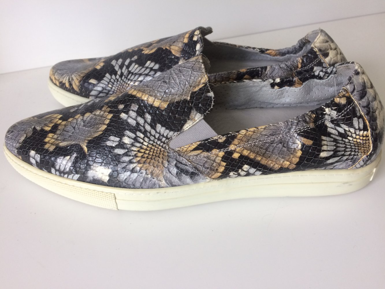 MARIPE „EXKLUSIVE SNEAKER GR. 38