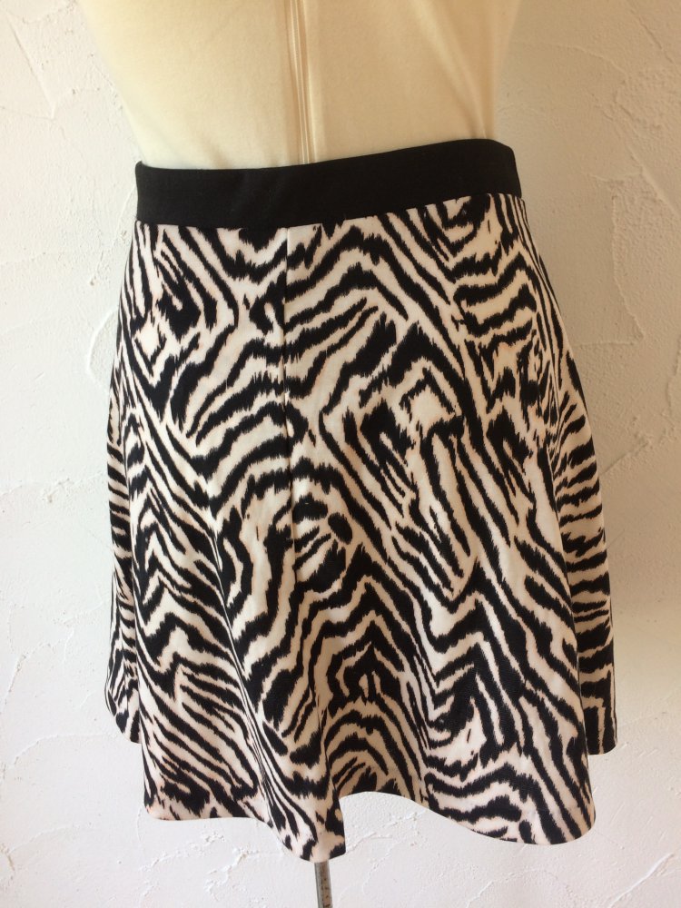 NEUWERTIGER H&M Rock Gr. 36
