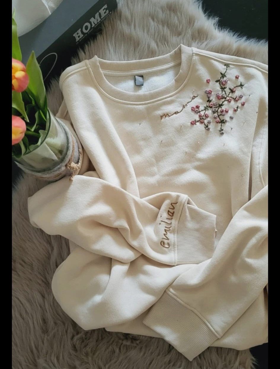 individuell bestickter pulli mit namen