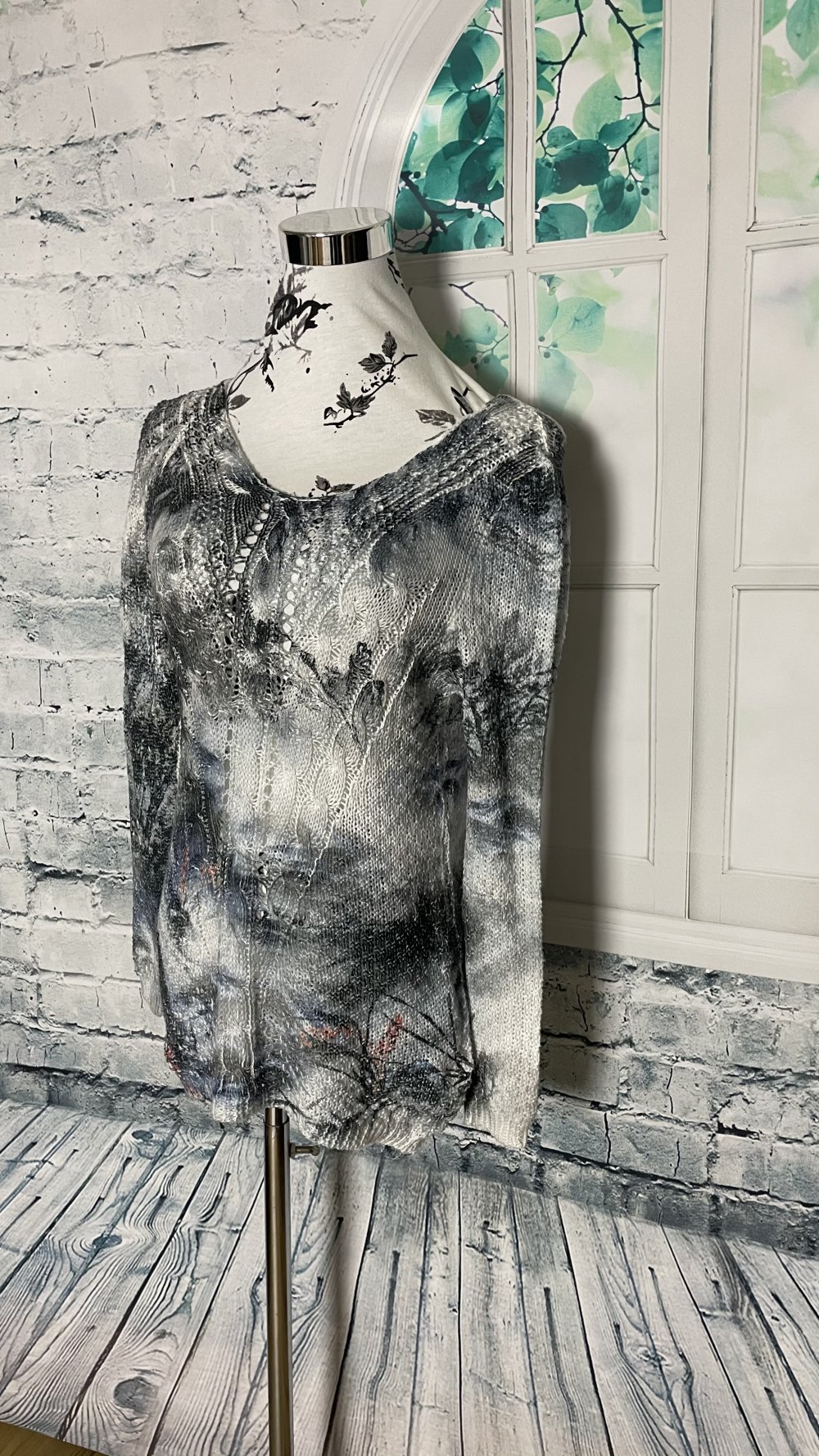 Leichter Strick Pullover grau schwarz