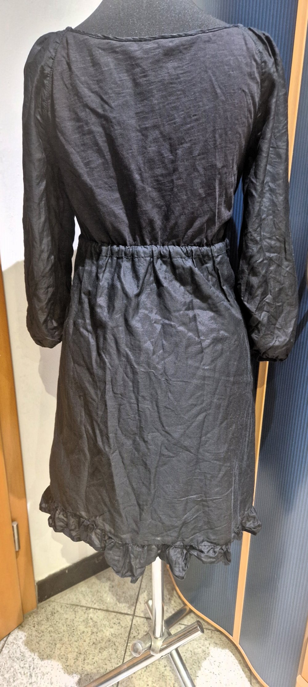 Schwarzes Kleid von edc