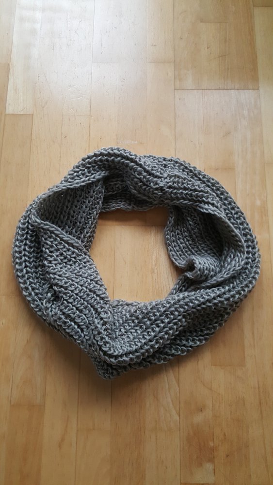 Strickschal Hailys Neu