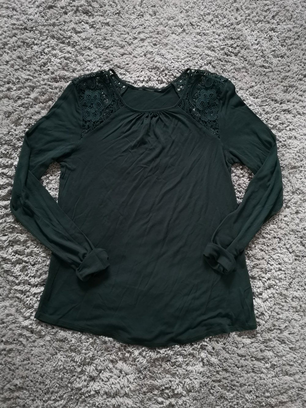 Shirt wie neu mit Spitze