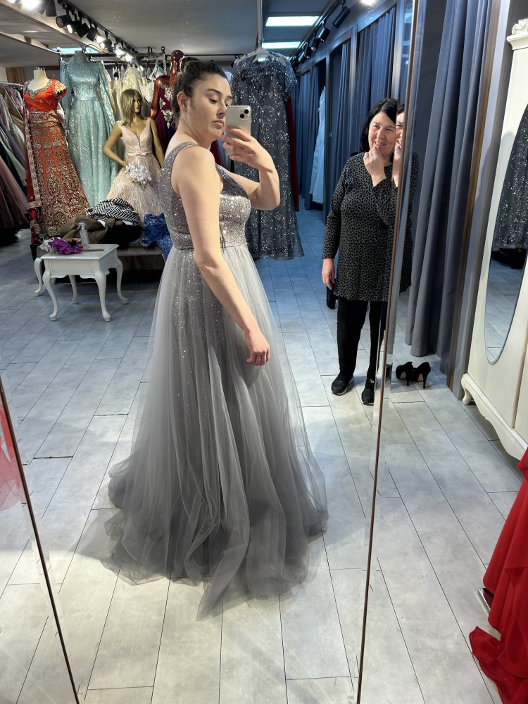 Abendkleid Ballkleid pailettenkleid brautjungfernkleid hochzeitskleid blogger 