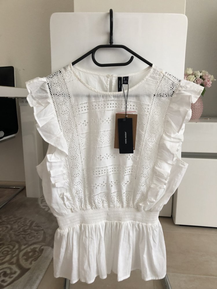 Volantsbluse rüschenbluse bluse baumwollbluse schößchenbluse blogger sommerbluse top 