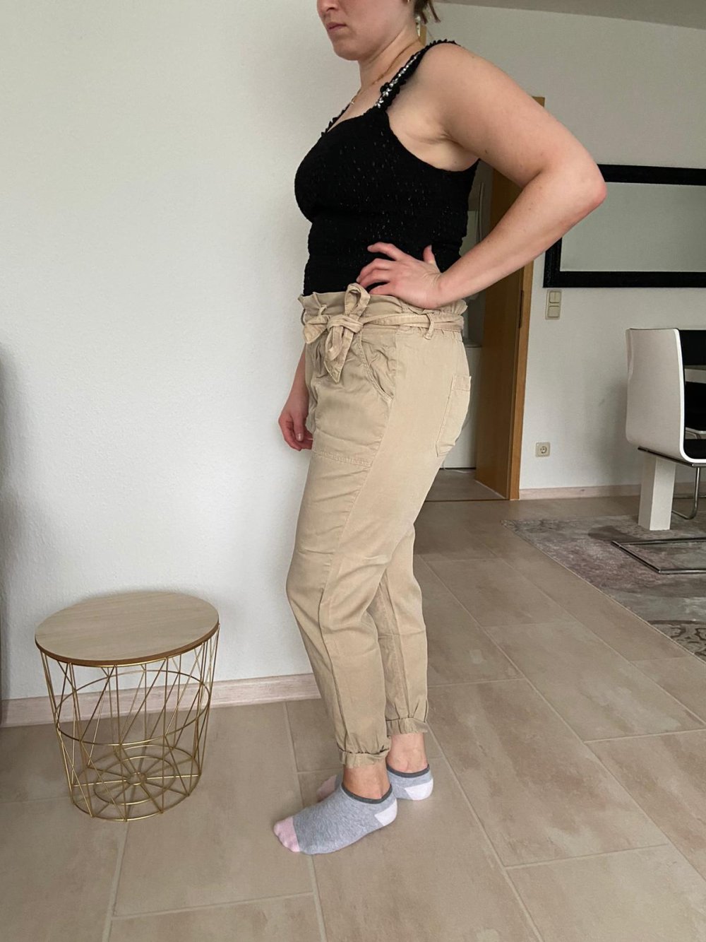 Paperbaghose hose paperbag highwaisthose chinohose momjeans momhose anklejeans knöcheljeans blogger 