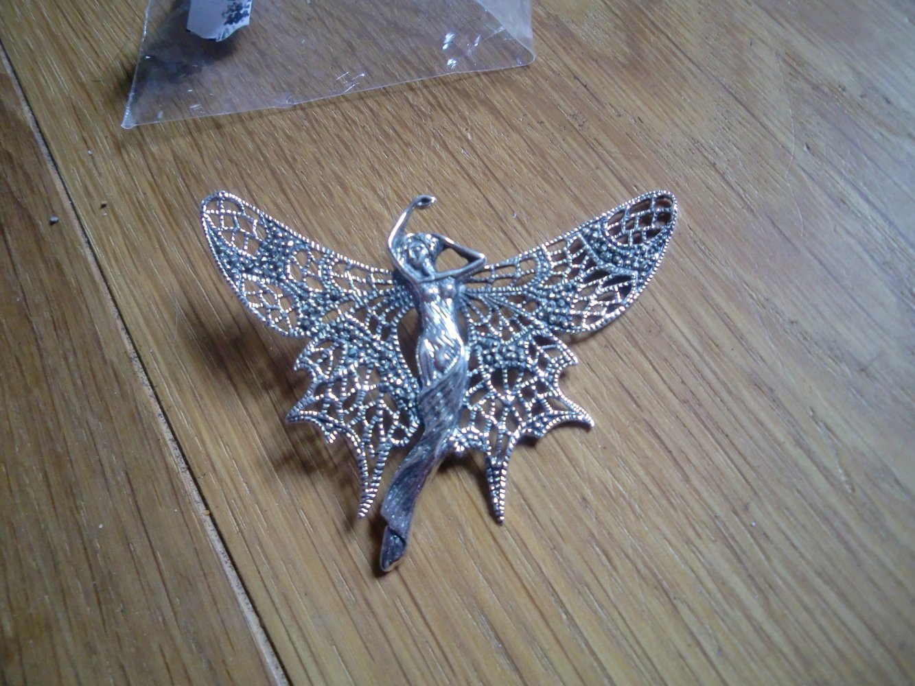 Glitzernder Anhänger Elfe mit Flugeln, Schmetterling, Fantasy