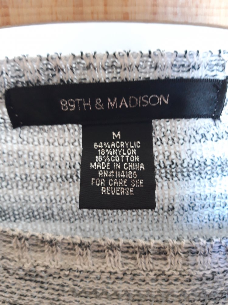 Lockerer Pullover Feinstrick mit Eingriffstaschen grau meliert Knitwear oversize New York USA