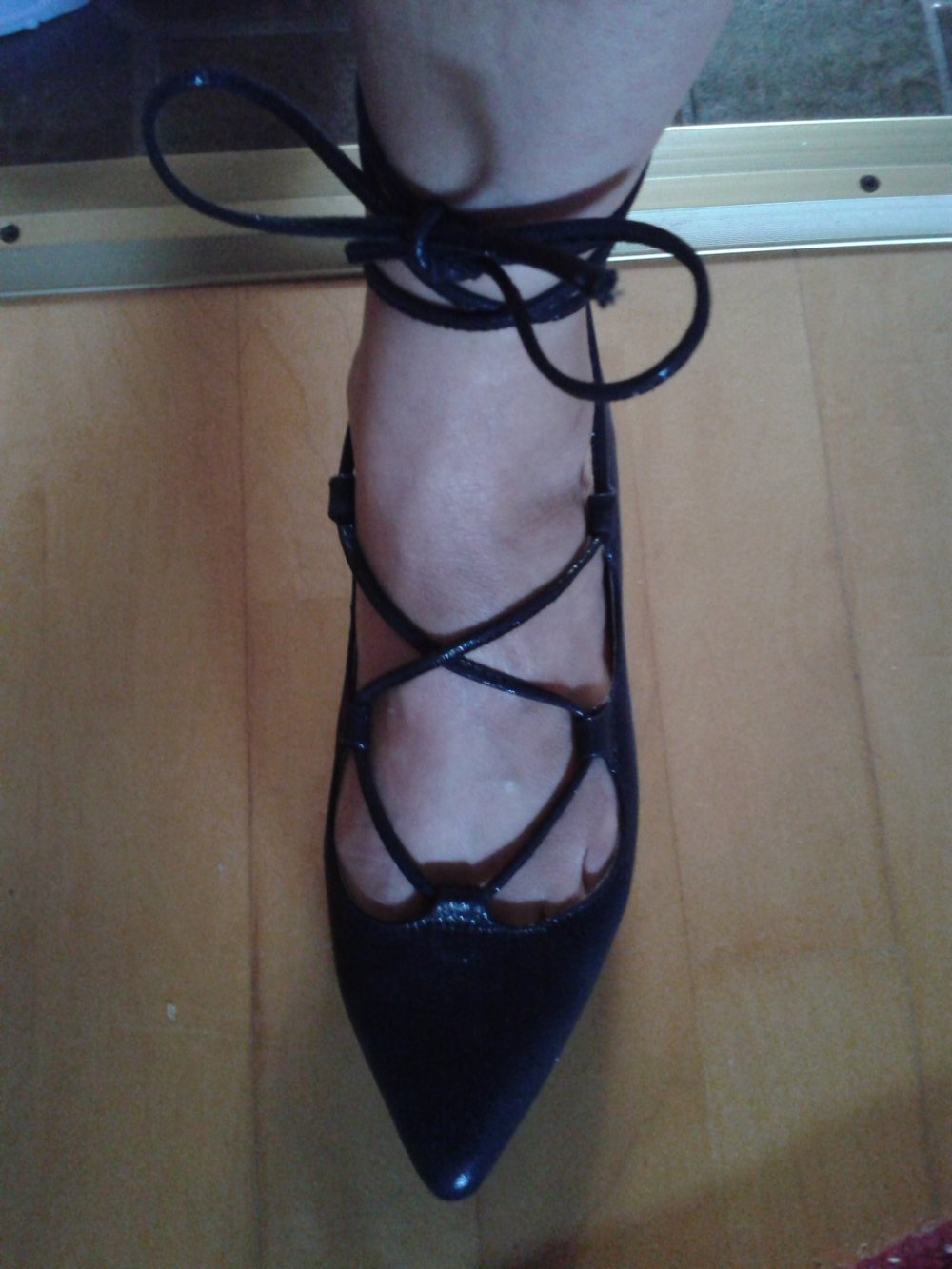 YOUNG SPIRIT BALLERINAS MIT SCHNÜRRUNG SCHWARZ FLACH SPITZ GR: 39 NEU MIT ETIKETT UND KARTON 