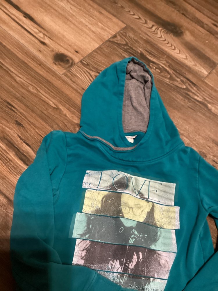 schöner Hoodies gr.L fällt aber wie gr.146/152 aus,Tom Tailor