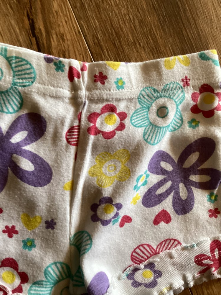 süße Shorts gr.80