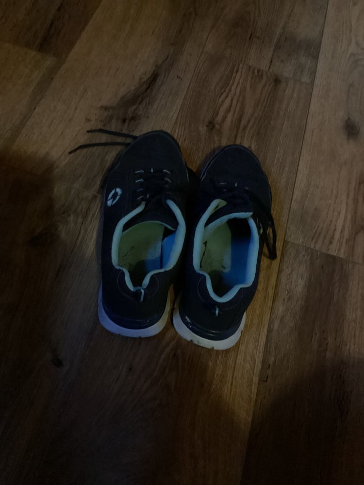 schöne leichte Sportschuhe gr.40