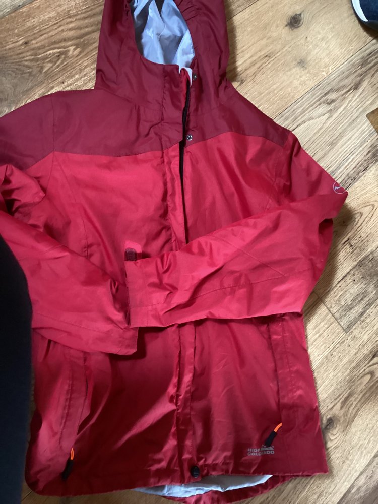 schöne Regenjacke gr.164