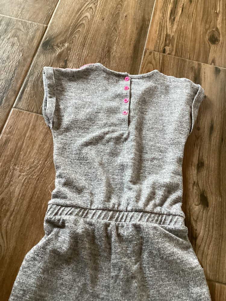 schöner kuschliger Jumpsuit gr.134/140   