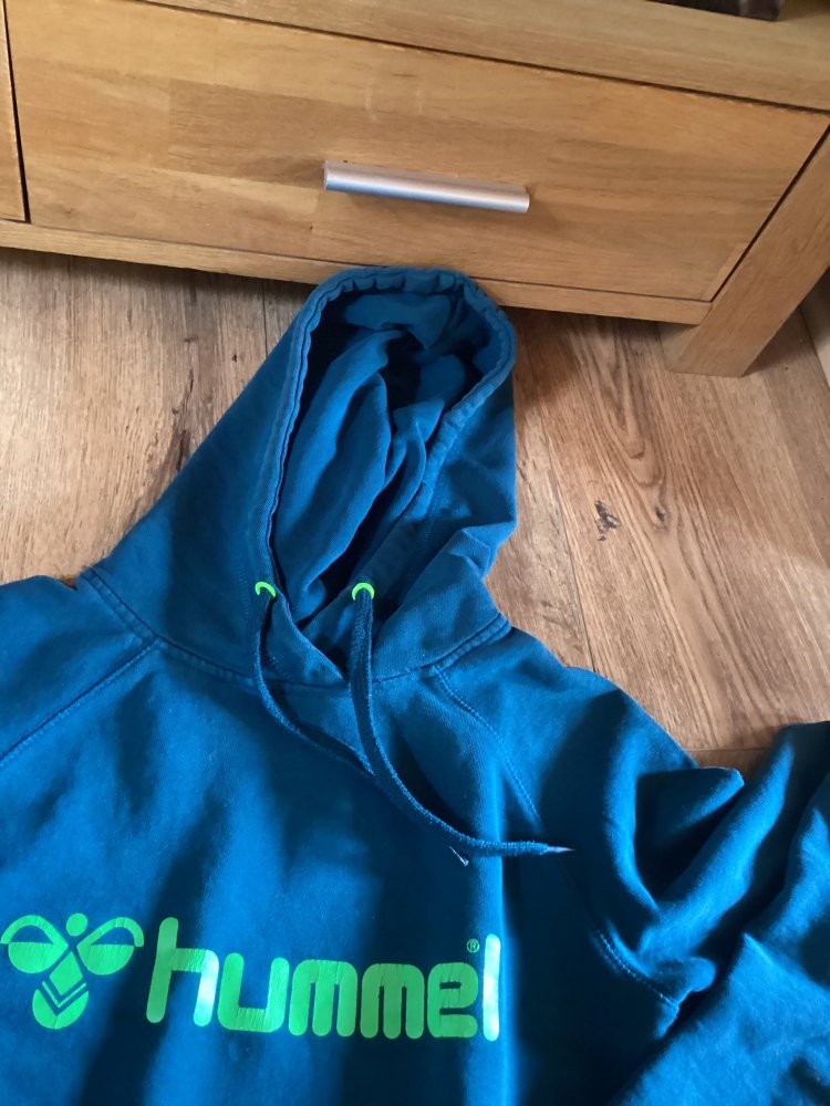schöner Hoodies Gras von Hummel