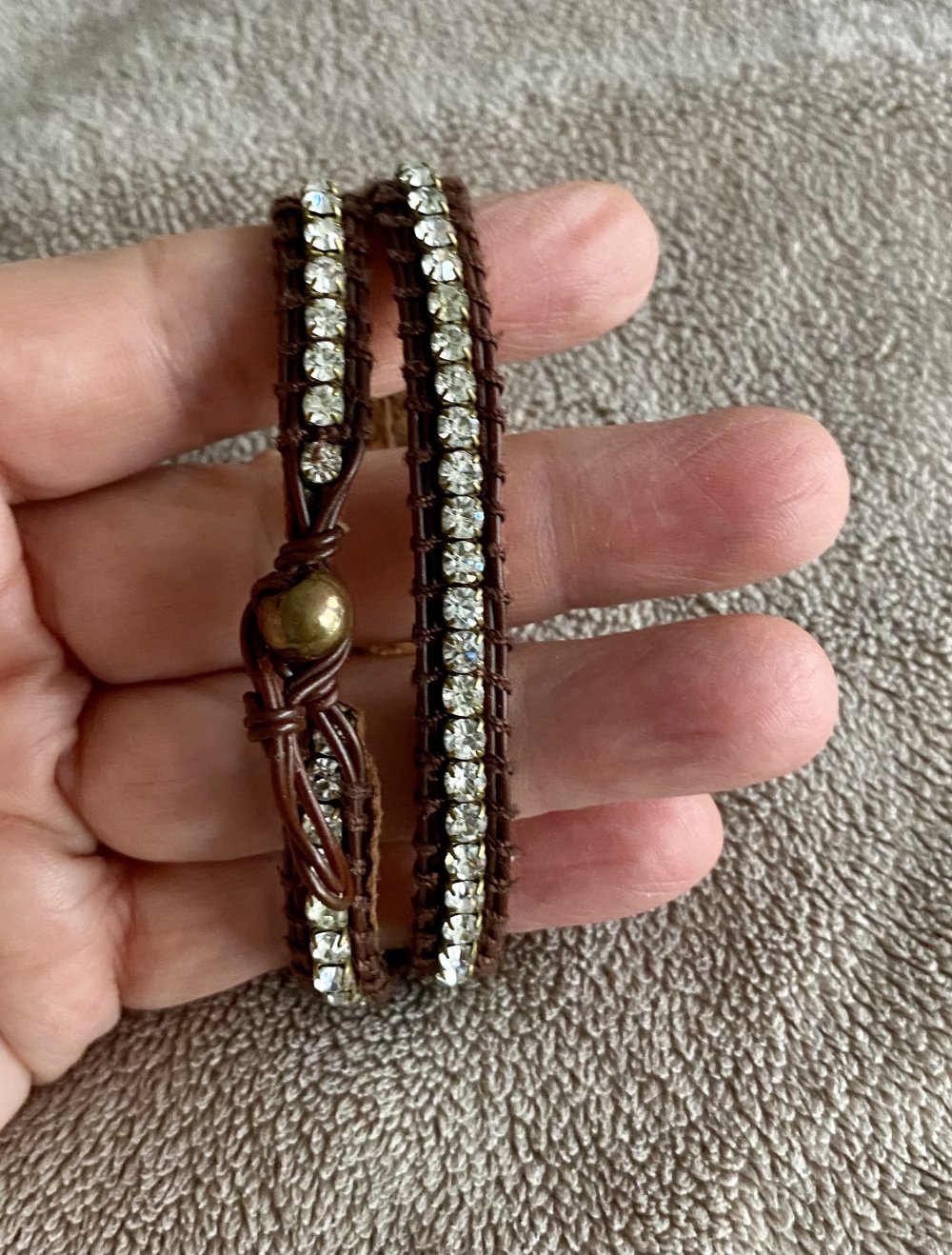 Mango / MNG, Wrap-/Wickelarmband, Glitzersteine, braun