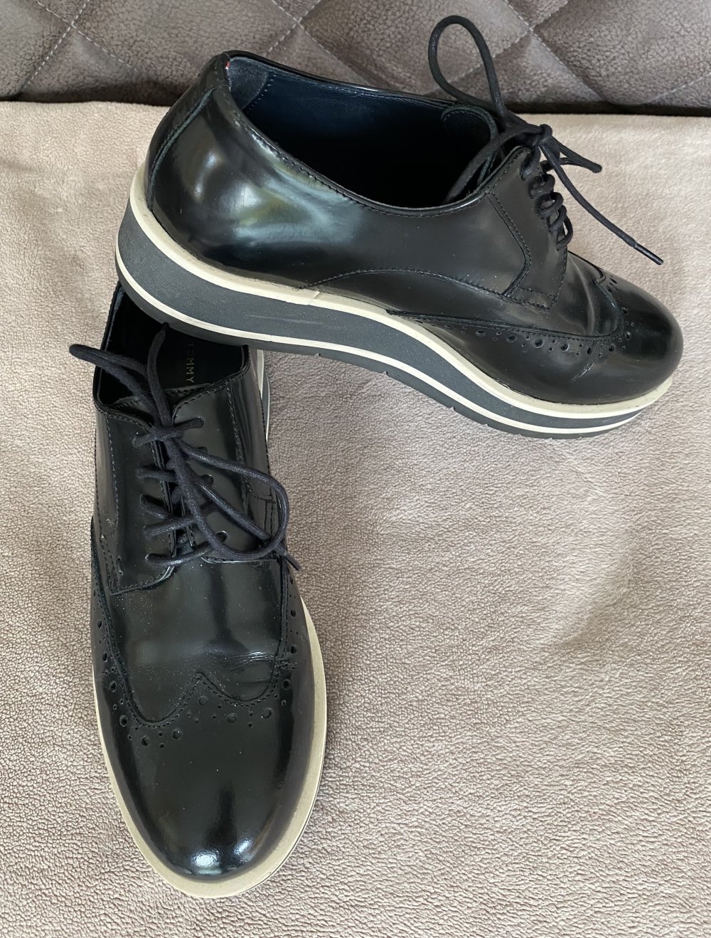 Tommy Hilfiger, neuwertig, Leder, Schnürschuh, Plateau, schwarz, Gr.37